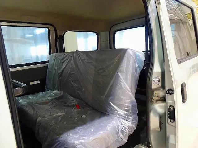 2/5人乗り　5ドア　リアヒーター　プライバシーガラス　リアガラス熱線|マツダ ボンゴバン 5BF-S413Z(4WD)の写真22