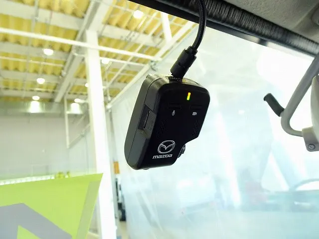 ドライブレコーダー|マツダ ボンゴバン DBF-SLP2M(4WD)の写真16