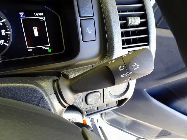 トヨタ ハイエースバン 3DF-GDH206V(4WD)の写真21