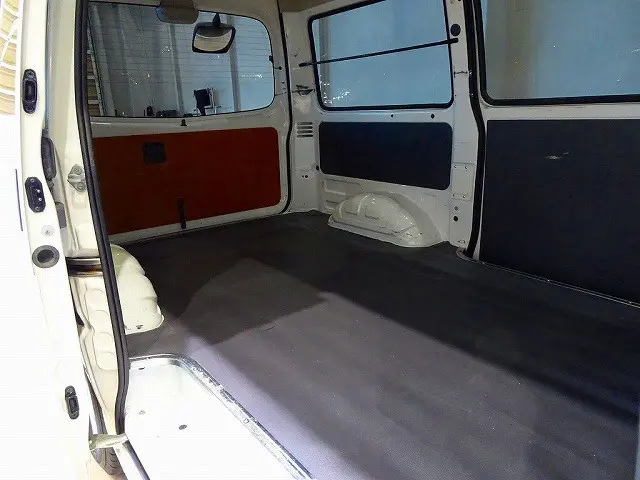2人乗り 5ドア　リアガラス三面スモーク貼り リアガラス熱線|日産 バネットバン ABF-SKP2MN(4WD)の写真21