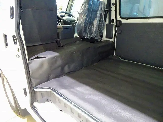 2人乗り 5ドア　リアガラス三面スモーク貼り リアガラス熱線|日産 バネットバン ABF-SKP2MN(4WD)の写真22
