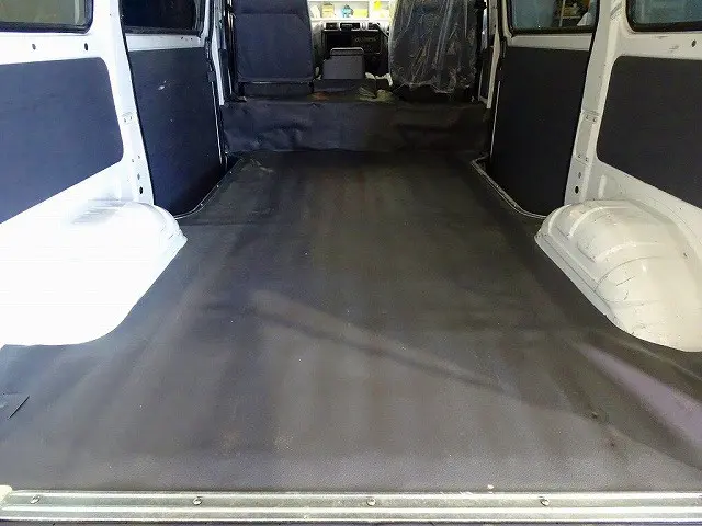 2人乗り 5ドア　リアガラス三面スモーク貼り リアガラス熱線|日産 バネットバン ABF-SKP2MN(4WD)の写真27
