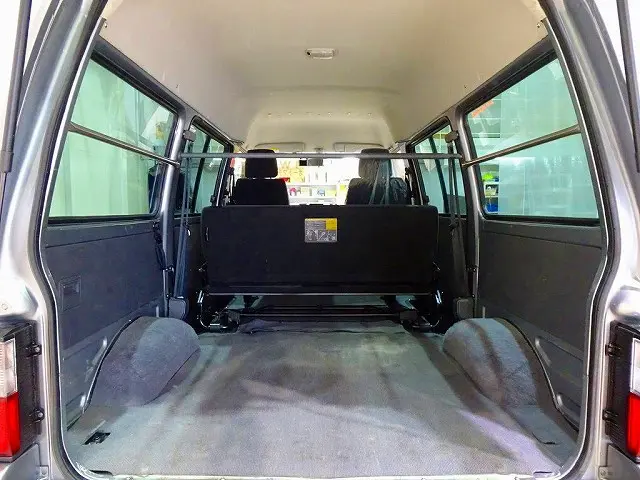 2人乗り 5ドア ハイルーフ　リアガラス熱線　リアバンパー中央けん引用ヒッチメンバー付|マツダ ボンゴバン DBF-SLP2M(4WD)の写真29