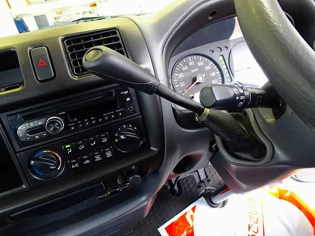 コラムAT 2ペダル|マツダ ボンゴバン ABF-SKP2M(4WD)の写真13