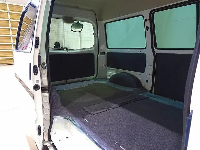 2人乗り 5ドア リアガラス熱線 間仕切りビニールカーテン付 プライバシーガラス|マツダ ボンゴバン ABF-SKP2M(4WD)の写真26