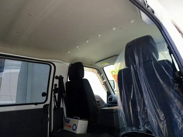 2/5人乗り　5ドア　リアガラス3面スモーク貼り　リアガラス熱線|マツダ ボンゴバン DBF-SLP2M(4WD)の写真24