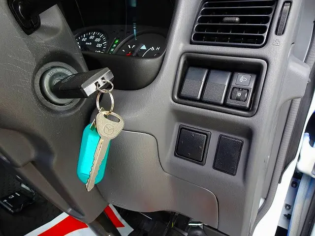 マツダ ボンゴバン DBF-SLP2M(4WD)の写真16