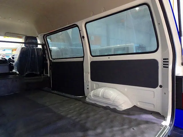 2人乗り　5ドア　リアガラス3面スモーク貼り　リアガラス熱線|マツダ ボンゴバン DBF-SLP2M(4WD)の写真30