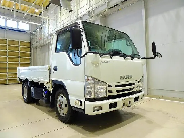 いすゞ エルフ 2RG-NKS88A(4WD)の写真2