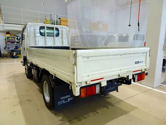 いすゞ エルフ 2RG-NKS88A(4WD)の写真4