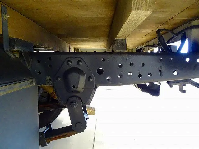 いすゞ エルフ 2RG-NKS88A(4WD)の写真33
