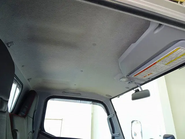 三菱 キャンター 2RG-FBA20(2WD)の写真16