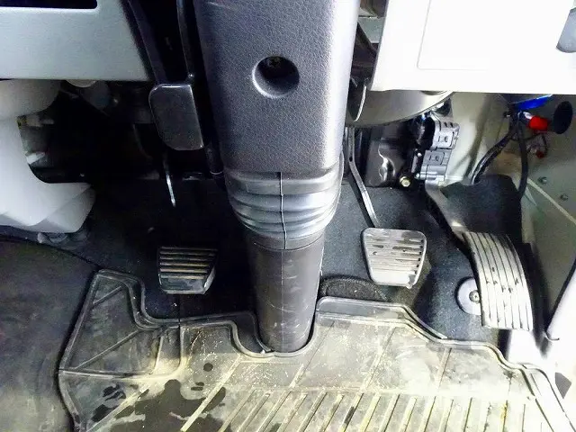 三菱 キャンター 2RG-FBA20(2WD)の写真17