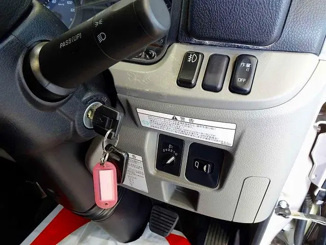 三菱 キャンター 2RG-FBA20(2WD)の写真19