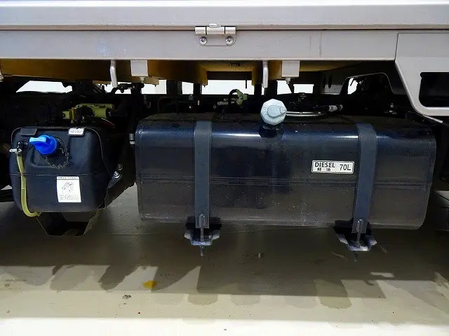 三菱 キャンター 2RG-FBA20(2WD)の写真35