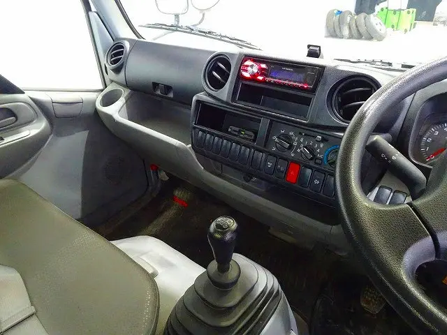 トヨタ トヨエース LDF-KDY281(4WD)の写真9