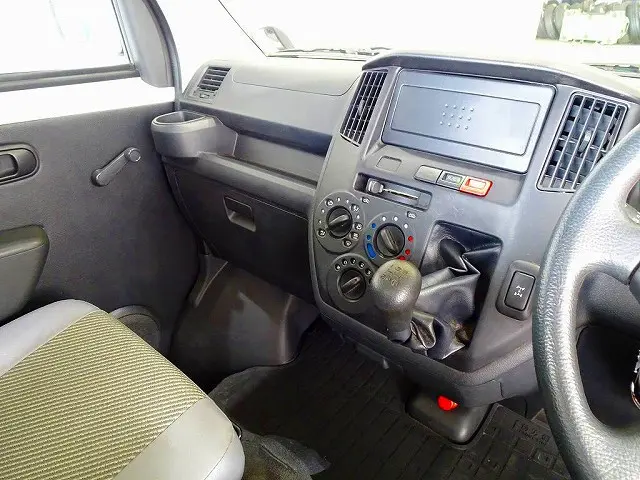 マツダ ボンゴトラック 5BF-S413F(4WD)の写真9