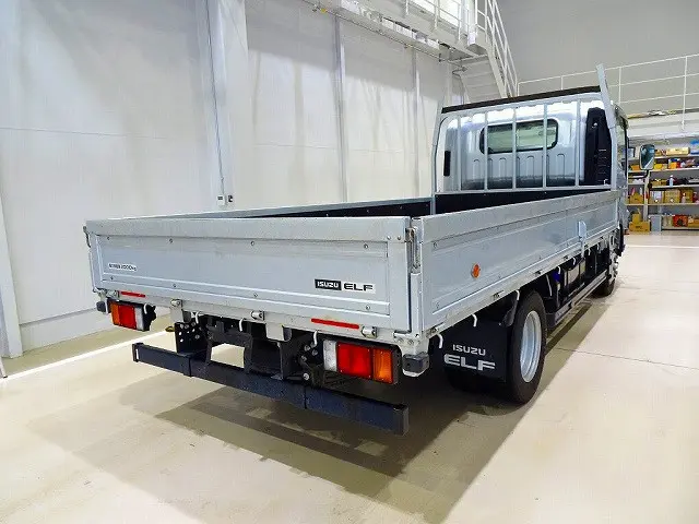 いすゞ エルフ 2RG-NPS88AR(4WD)の写真3