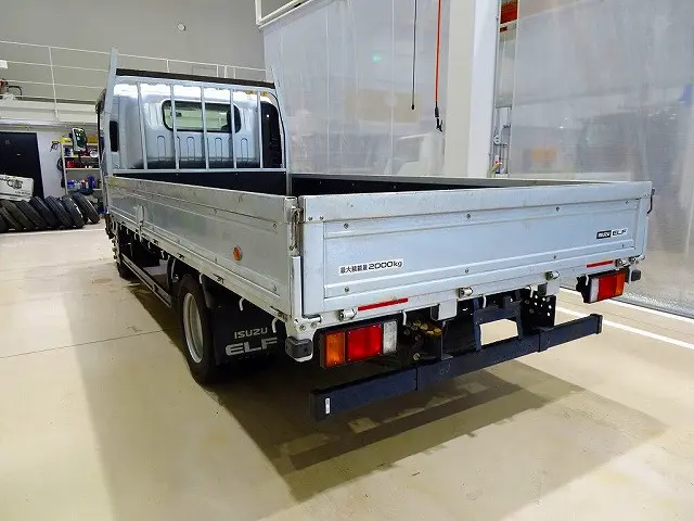 いすゞ エルフ 2RG-NPS88AR(4WD)の写真4