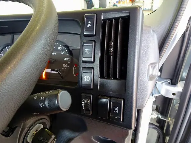 いすゞ エルフ 2RG-NPS88AR(4WD)の写真17