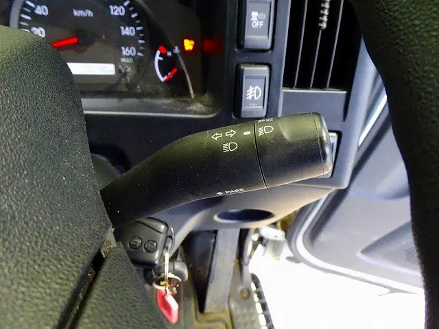 いすゞ エルフ 2RG-NPS88AR(4WD)の写真18