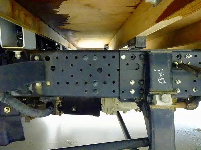 いすゞ エルフ 2RG-NPS88AR(4WD)の写真28