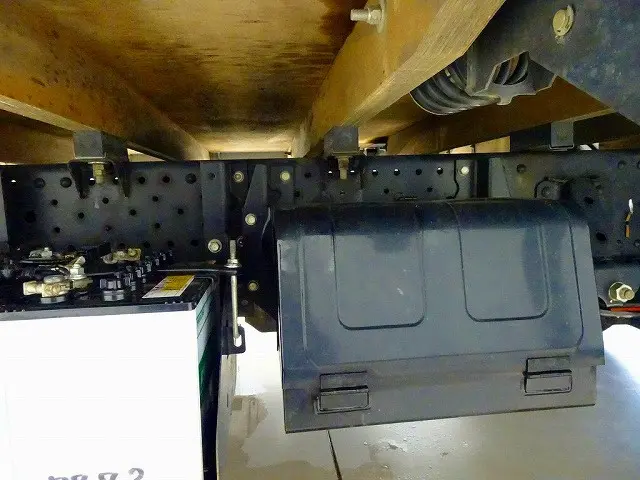 いすゞ エルフ 2RG-NPS88AR(4WD)の写真29