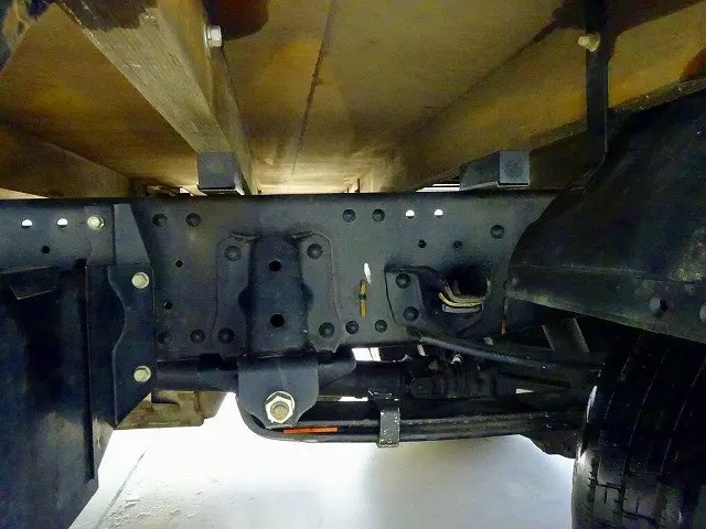 いすゞ エルフ 2RG-NPS88AR(4WD)の写真30