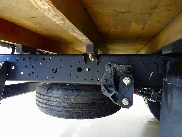 いすゞ エルフ 2RG-NPS88AR(4WD)の写真36