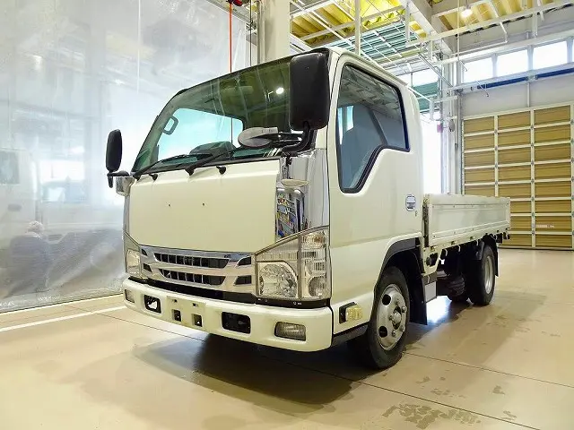 いすゞ エルフ 2RG-NJR88A(2WD)の写真1
