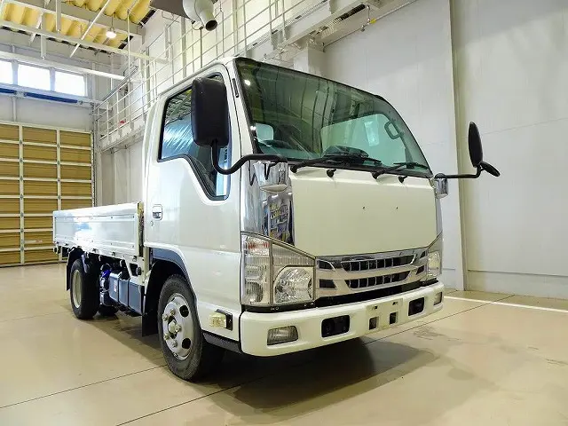 いすゞ エルフ 2RG-NJR88A(2WD)の写真2