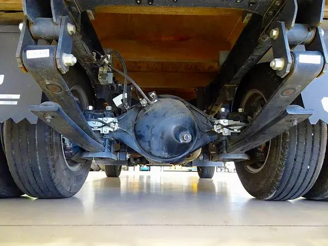 いすゞ エルフ 2RG-NJR88A(2WD)の写真31