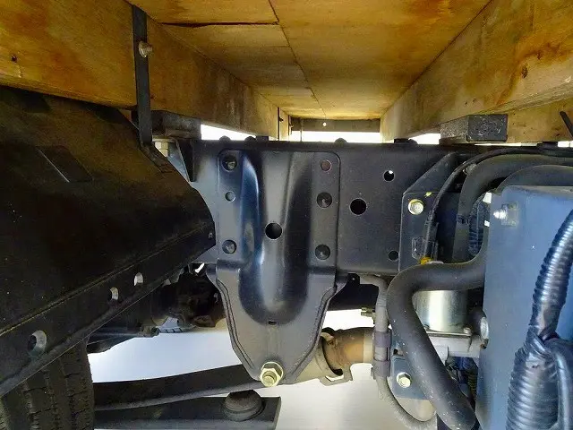 いすゞ エルフ 2RG-NJR88A(2WD)の写真34
