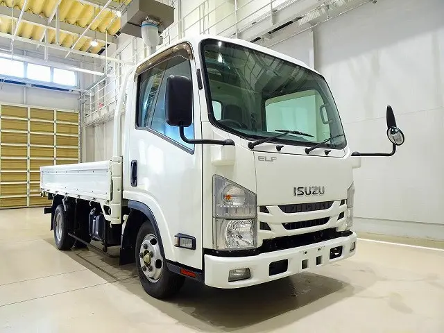 いすゞ エルフ TRG-NLR85AN(2WD)の写真2