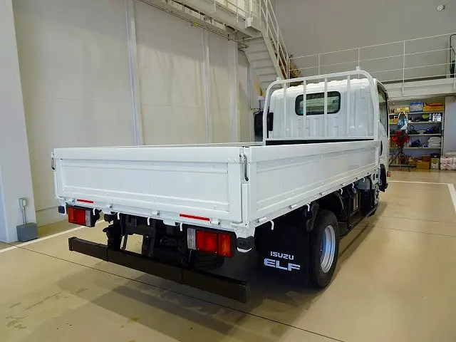 お問合せ管理No.A098　H29 エルフ 2t FFL 標準セミロング 平ボディ 総重量5t未満|いすゞ エルフ TRG-NLR85AN(2WD)の写真3