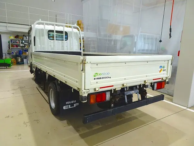 いすゞ エルフ TRG-NLR85AN(2WD)の写真4