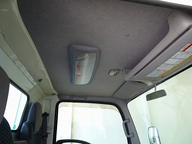 いすゞ エルフ TRG-NLR85AN(2WD)の写真14