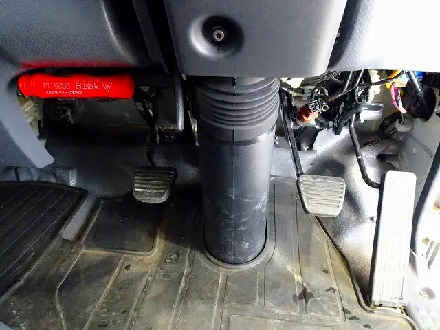 いすゞ エルフ TRG-NLR85AN(2WD)の写真16