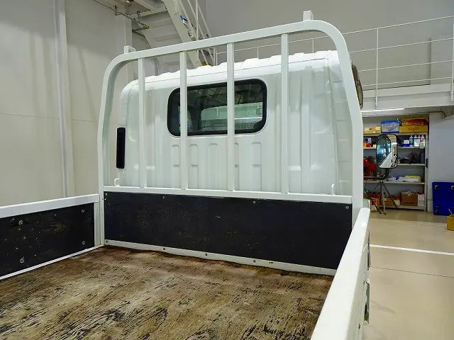 いすゞ エルフ TRG-NLR85AN(2WD)の写真23