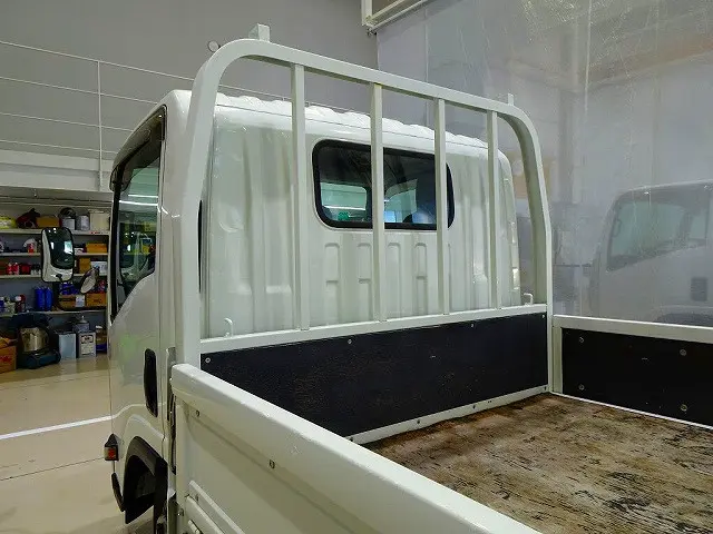 いすゞ エルフ TRG-NLR85AN(2WD)の写真24