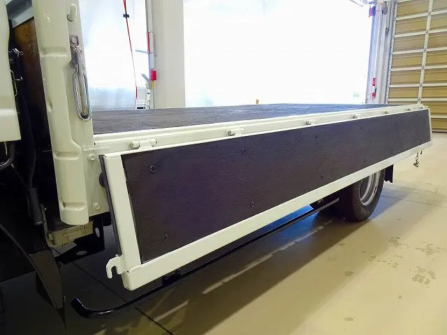 荷台内寸：354×180×38　三方開　リアアオリチェーン2個|いすゞ エルフ TRG-NLR85AN(2WD)の写真27