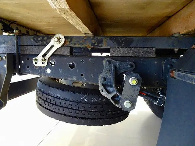 いすゞ エルフ TRG-NLR85AN(2WD)の写真34