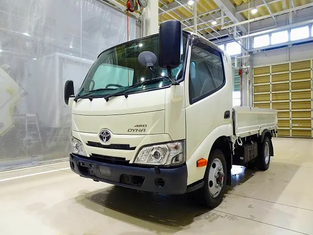 トヨタ ダイナ 2KG-XZU675(4WD)の写真1