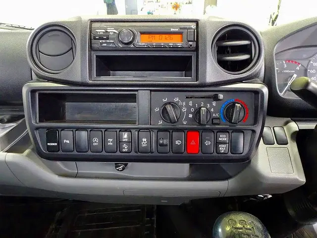 トヨタ ダイナ 2KG-XZU675(4WD)の写真10