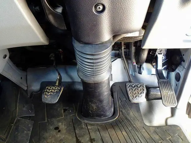 トヨタ ダイナ 2KG-XZU675(4WD)の写真16