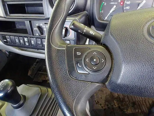 トヨタ ダイナ 2KG-XZU675(4WD)の写真17