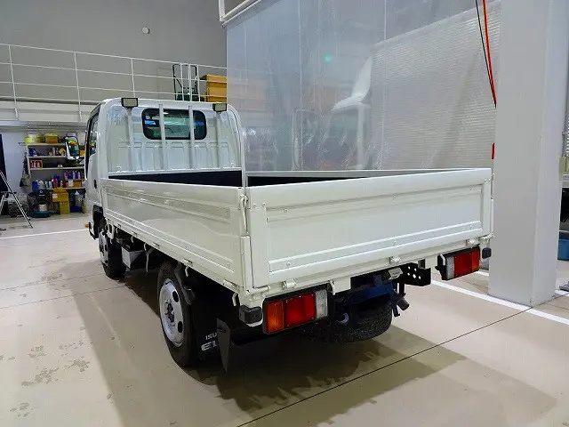お問合せ管理No.A129 H29 エルフ 1.5t 4WD(切替式) FFL Sタイヤ 平ボデー|いすゞ エルフ TRG-NHS85A(4WD)の写真4
