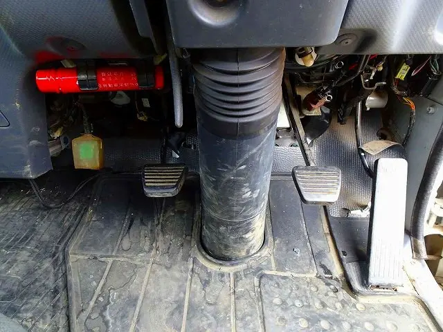 いすゞ エルフ TRG-NHS85A(4WD)の写真16