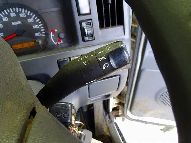 いすゞ エルフ TRG-NHS85A(4WD)の写真19