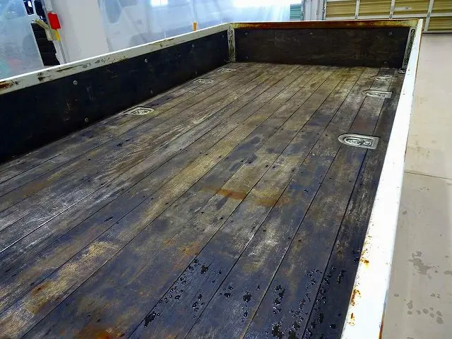 いすゞ エルフ TRG-NHS85A(4WD)の写真26